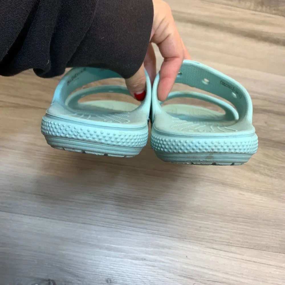 Crocs Classic 206761 Two-Strap Sandals Slides‎ Light Blue Mens 4  Womens 6